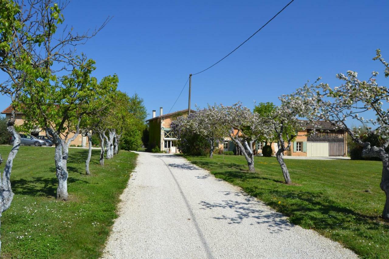 Villa Ferme de Mouline à Sainte-Foy-la-Longue Extérieur photo